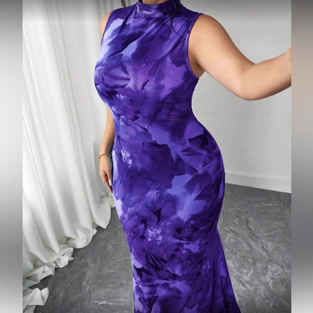 Elegant Purple Floral Maxi Dress - Picture 4 of 7